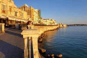 Commercial in Sale, zona Ortigia