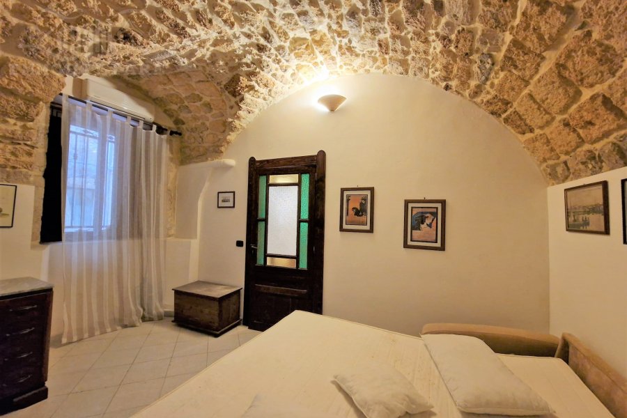 Ortigia caratteristico dammuso a pochi passi dal porto grande.